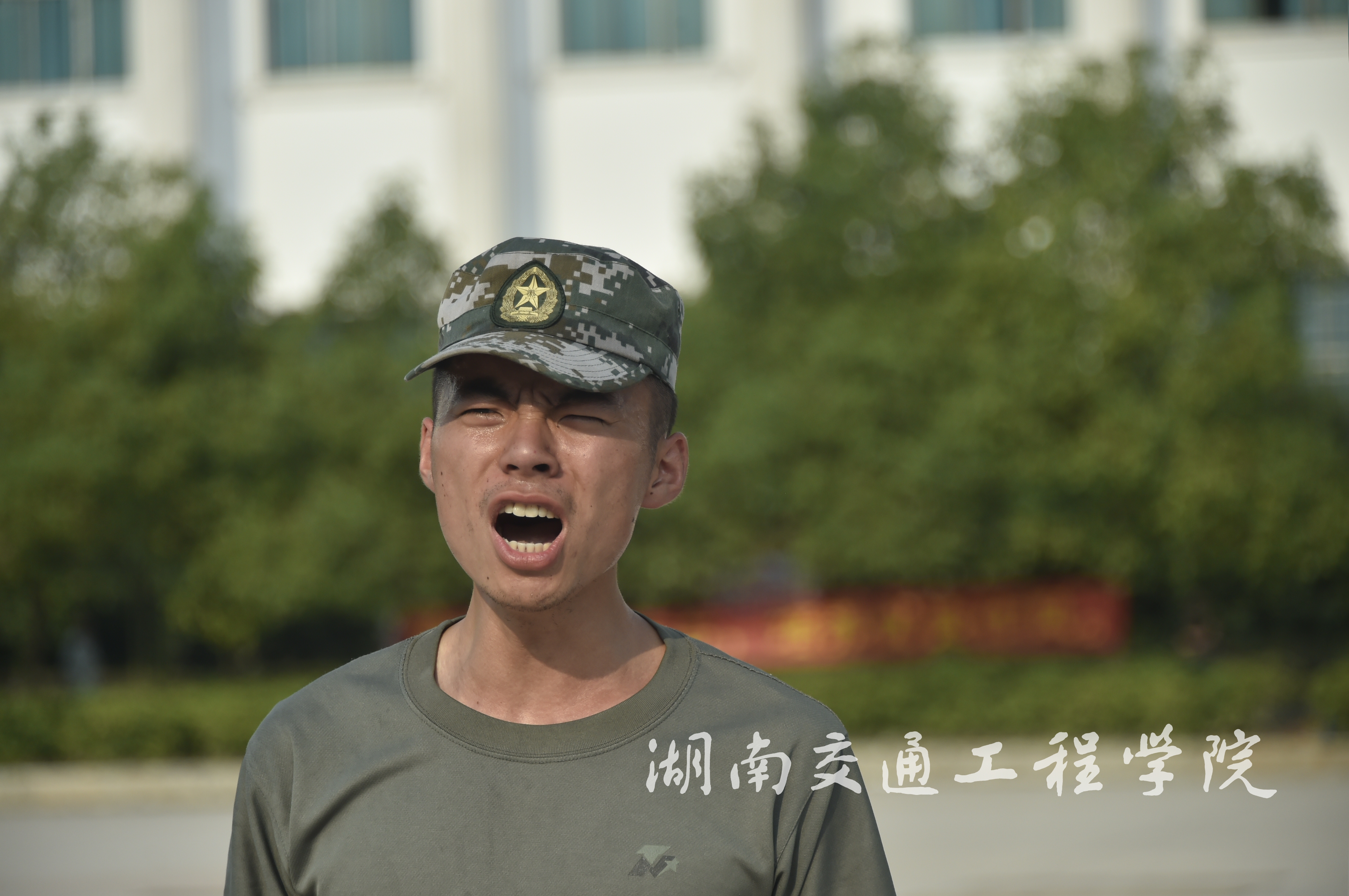 怒吼的青春.JPG 怒吼的青春.JPG