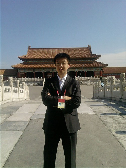 5.李飞在故宫1_副本.jpg 5.李飞在故宫1_副本.jpg