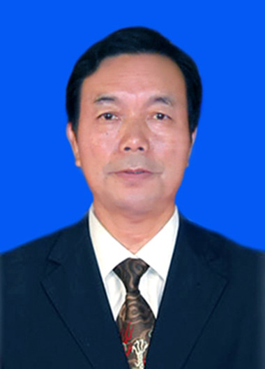 董事长标准像_副本.jpg 董事长标准像_副本.jpg