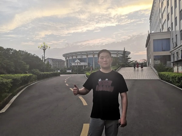 徐逸夫.jpg 徐逸夫.jpg