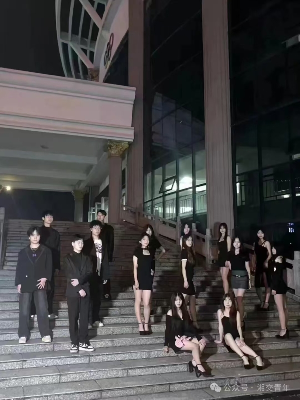 263b339a0f9dc4c561c5c0db5f1f226.jpg 263b339a0f9dc4c561c5c0db5f1f226.jpg