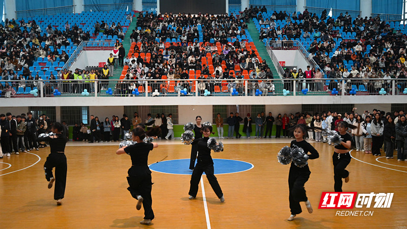 DSC_7443.JPG DSC_7443.JPG